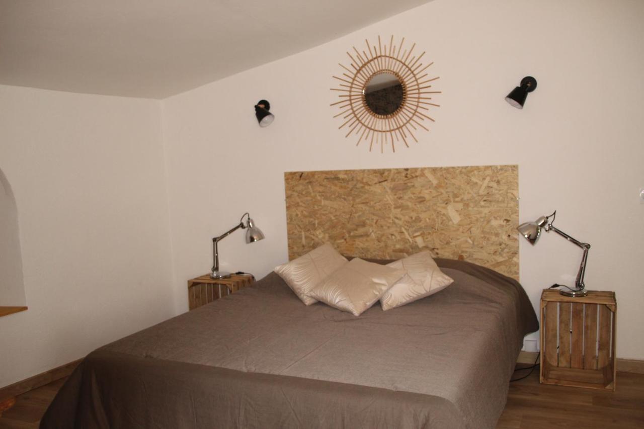 Appartement Le Gambetta Cotignac Exterior foto
